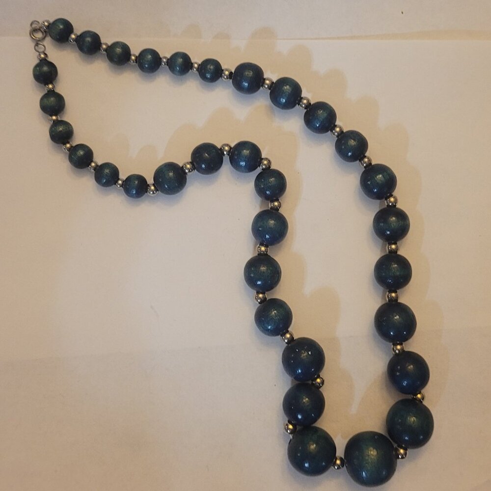 1980s Blue Wooden Graduating Bead Necklace 24"‎